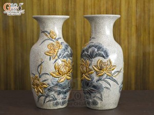 Đôi lộc bình men rạn đắp nổi Sen Cát Tường, cao 35cm