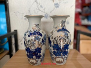 Đôi lọ men rong cổ vẽ cá chép hoa sen, cao 24cm