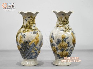 Đôi lọ miệng lượn men rạn đắp nổi Công Đào Như Ý, cao 30cm