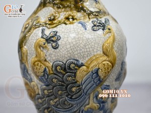 Đôi lọ miệng lượn men rạn đắp nổi Công Đào Như Ý, cao 30cm