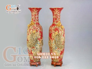 Đôi lộc bình đắp nổi Công Đào vẽ vàng 24k, nền đỏ - cao 160cm