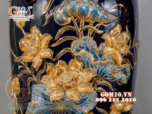 Đôi lộc bình đắp nổi hoa Sen vẽ vàng 24k, nền xanh coban - cao 120cm