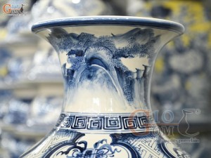 Đôi lộc bình men chàm cổ vẽ Cá Chép liên hoa, cao 70cm