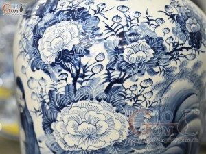 Đôi lộc bình men chàm cổ vẽ Tam Đa, cao 70cm