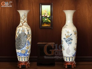 Đôi lộc bình men hoàng tộc đắp nổi Công Đào Phú Quý, cao 1m2