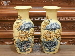 Đôi lộc bình men hoàng tộc đắp nổi Sen Cát Tường, cao 26cm