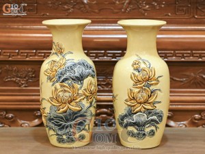 Đôi lộc bình men hoàng tộc đắp nổi Sen Cát Tường, cao 26cm