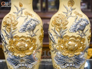Đôi lộc bình men hoàng tộc đắp nổi Sen Cát Tường vẽ vàng 24k, cao 55cm