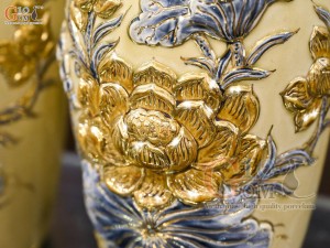 Đôi lộc bình men hoàng tộc đắp nổi Sen Cát Tường vẽ vàng 24k, cao 55cm