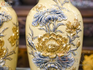 Đôi lộc bình men hoàng tộc đắp nổi Sen Cát Tường vẽ vàng 24k, cao 55cm