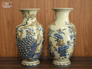 Đôi lộc bình men hoàng tộc đắp nổi Công Đào, cao 50cm