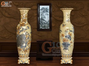 Đôi lộc bình men hoàng tộc đắp nổi Công Đào Phú Quý, cao 1m4