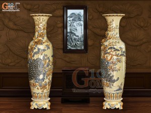 Đôi lộc bình men hoàng tộc đắp nổi Công Đào Phú Quý, cao 1m4