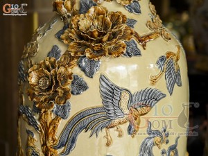 Đôi lộc bình men hoàng tộc đắp nổi Công Đào Phú Quý, cao 1m4
