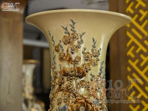 Đôi lộc bình men hoàng tộc đắp nổi Công Đào Phú Quý kênh, cao 1m4