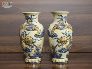Đôi lộc bình men hoàng tộc đắp nổi Rồng Phúc Mãn, cao 28cm