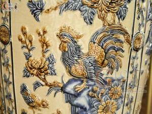 Đôi lộc bình men hoàng tộc đắp nổi tứ cảnh Phúc Đức, cao 1m6