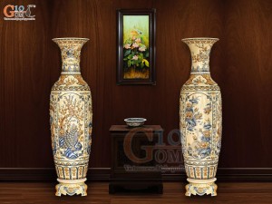 Đôi lộc bình men hoàng tộc đắp nổi tứ cảnh Phúc Đức, cao 1m6