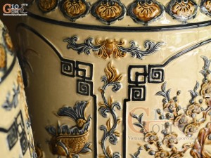 Đôi lộc bình men hoàng tộc đắp nổi tứ cảnh Phúc Đức, cao 1m6