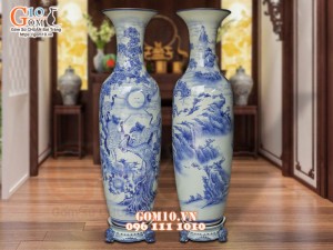 Đôi lộc bình men lam cổ họa tiết Bách Hạc Quần Tùng, cao 1m75