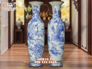 Đôi lộc bình men lam cổ họa tiết Tùng Hạc Diên Niên, cao 1m55