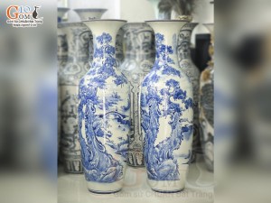 Đôi lộc bình men lam cổ vẽ cảnh Sơn Thủy Hữu Tình, cao 1m40