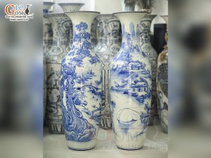 Đôi lộc bình men lam cổ vẽ cảnh Sơn Thủy Hữu Tình, cao 1m40