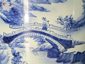 Đôi lộc bình men lam cổ vẽ cảnh Sơn Thủy Hữu Tình, cao 1m40