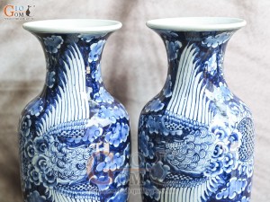 Đôi lộc bình men lam cổ vẽ Phượng băng, cao 33cm