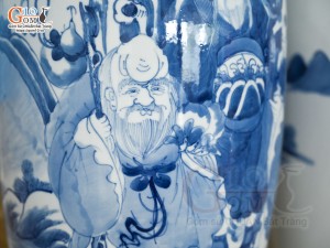 Đôi lộc bình men lam cổ vẽ Tam Đa cao 42cm