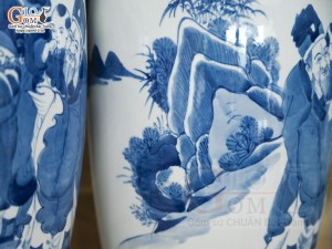 Đôi lộc bình men lam cổ vẽ Tam Đa cao 42cm