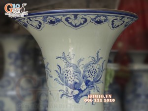 Đôi lộc bình men lam cổ vẽ Tứ Linh, cao 1m75