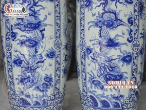 Đôi lộc bình men lam cổ vẽ Tứ Linh, cao 1m75