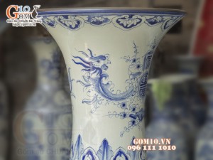 Đôi lộc bình men lam cổ vẽ Tứ Linh, cao 1m75