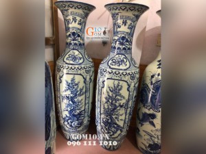 Đôi lộc bình men lam họa tiết Tứ Cảnh, cao 1m4