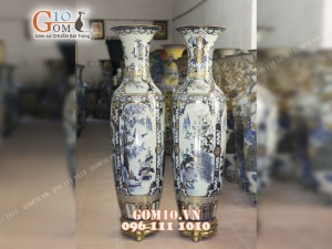 Đôi lộc bình men lam họa tiết Tứ Cảnh Tùng Cúc Trúc Mai, cao 1m4