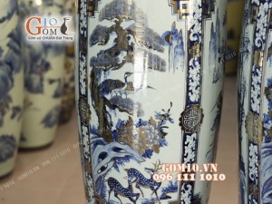 Đôi lộc bình men lam họa tiết Tứ Cảnh Tùng Cúc Trúc Mai, cao 1m4