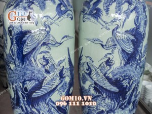 Đôi Lộc bình men lam hoạ tiết nổi Tùng Hạc 1m55 (Cả chân kê)