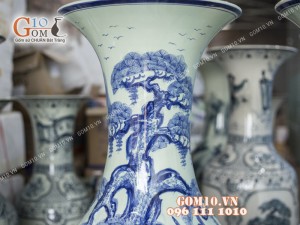 Đôi Lộc bình men lam hoạ tiết nổi Tùng Hạc 1m55 (Cả chân kê)