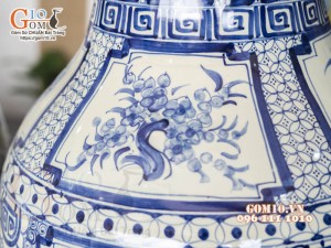 Đôi lộc bình men lam nổi họa tiết Tùng Cúc Trúc Mai, cao 1m75 (cả chân kê)