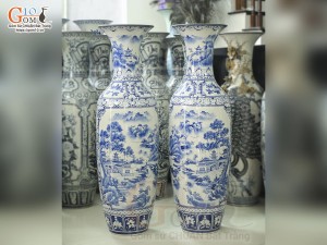 Đôi lộc bình men lam vẽ cảnh Tùng Chùa, cao 1m60