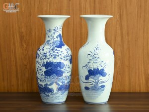 Đôi lộc bình men lam vẽ Chép Sen Đại Cát, cao 50cm
