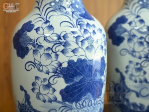 Đôi lộc bình men lam vẽ Chép Sen Đại Cát, cao 50cm