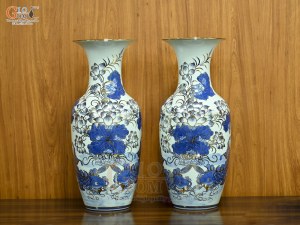 Đôi lộc bình men lam vẽ Chép Sen Đại Cát vẽ vàng, cao 50cm