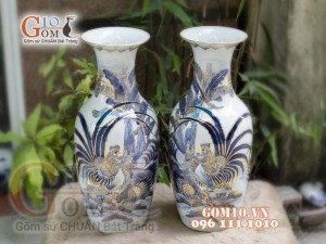 Đôi lộc bình men lam vẽ Kim Kê Đại Cát cao 50cm - vẽ vàng