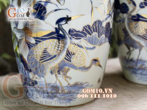 Đôi lộc bình men lam vẽ Sen cao 60cm - vẽ vàng