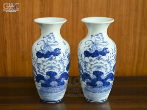 Đôi lộc bình men lam vẽ Sen Đại Cát, cao 27cm