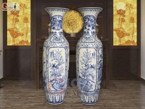 Đôi lộc bình men lam vẽ tứ cảnh Đức Phúc, cao 1m4