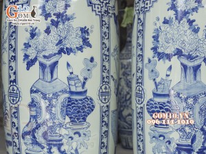 Đôi lộc bình men lam vẽ Tứ Quý Cổ Đồ Bình An, cao 1m75 ( Hàng vẽ kĩ )