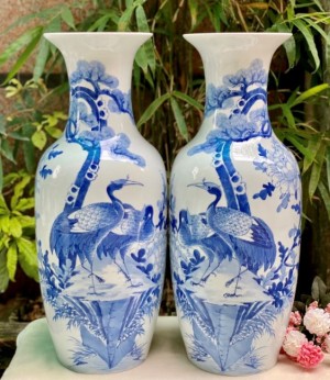 Đôi lộc bình men lam vẽ Tùng Hạc Diên Niên cao 60cm